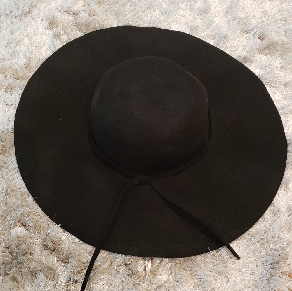 Floppy hat - Picture 2 of 7
